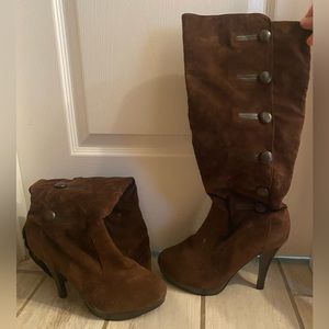 Size 9 knee high heel boots
